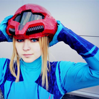 Samus Aran from Metroid Balsts her way to Yorkshire Cosplay Con 6 Convention
